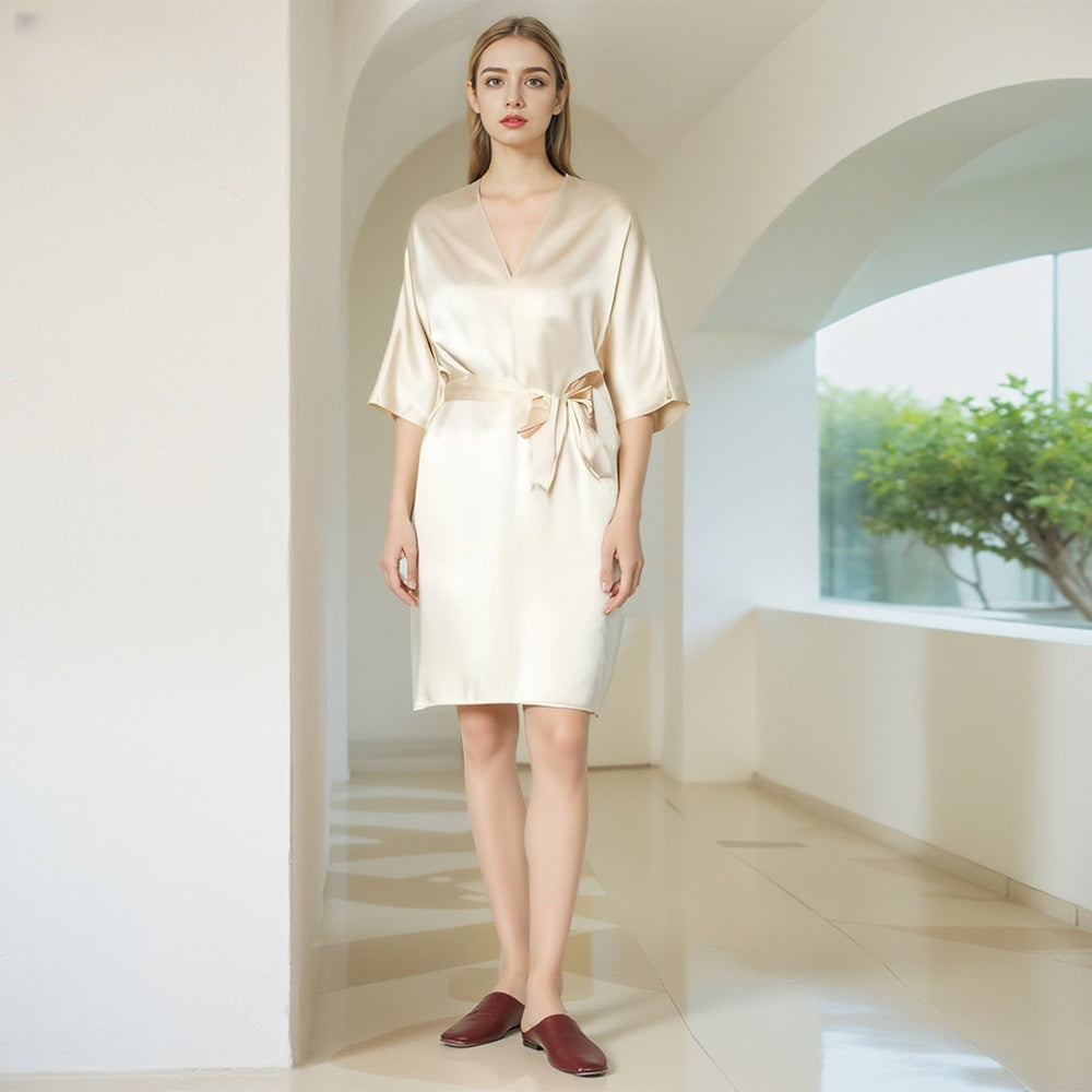 Pure Silk Women's 100% Mulberry Silk Simple High Sense Lace-up Nightdress